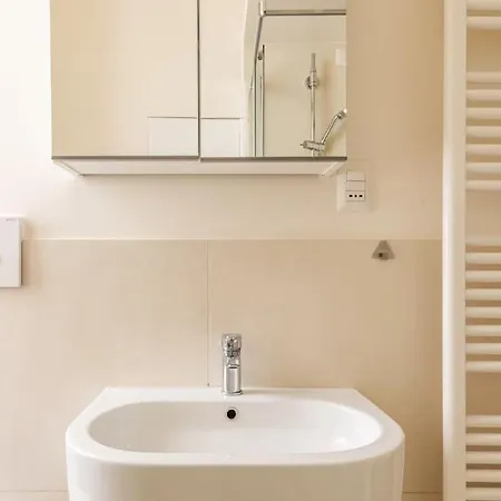 Studio Apartment Brera Milan Exterior photo